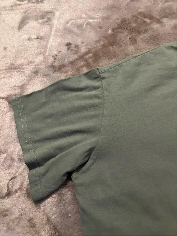 Dazy T-Shirt Women’s Size Olive Green Short Sleeve Women's Crewneck Tee - Image 2