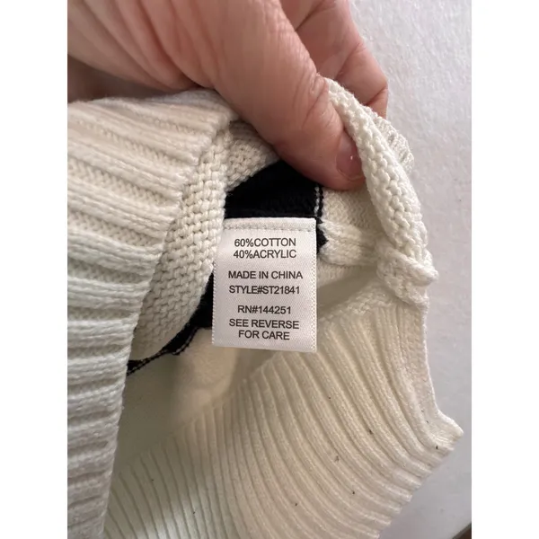 Sincerely Jules Womens SKI Graphic‎ Knit Sweater White Black Medium ST21841 - Image 4