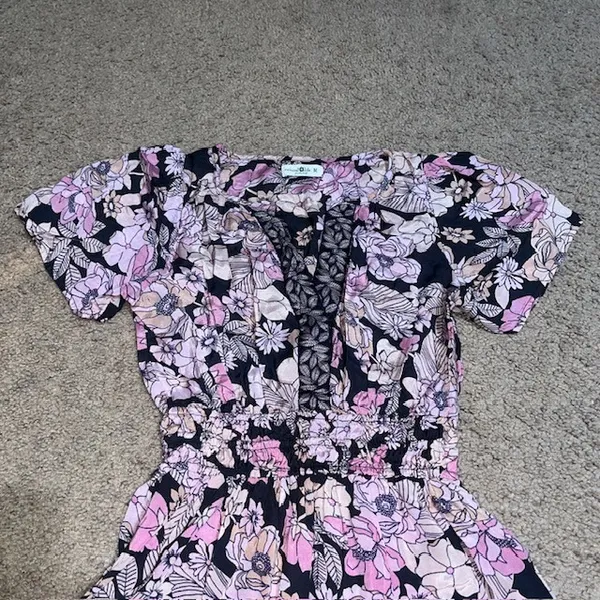 Natural Life Bella Floral Maxi Tiered V-Neck Puff Sleeve Rayon Dress Pink Gray M - Image 4