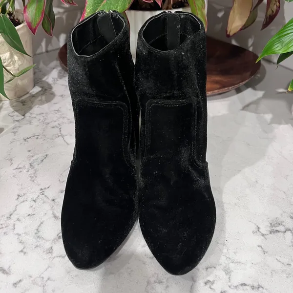 G by GUESS Womens Black Velvet Rhinestone Studded Block Heel Ankle Boots 7.5M - Image 4