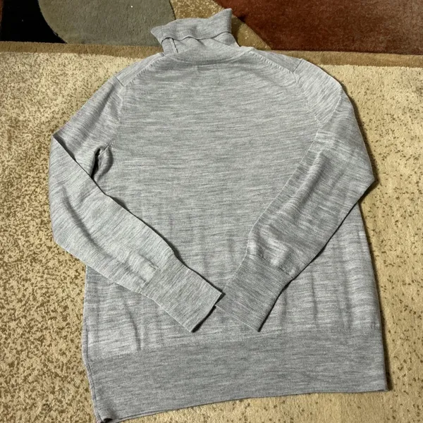 Gap Merino Wool Turtleneck Sweater Womens XS Gray Knit Long Sleeve Layering Top - Image 6