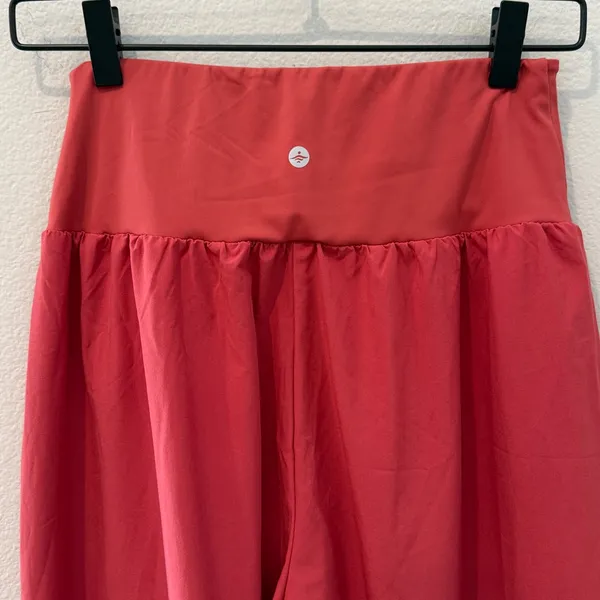 NWT HALARA SoCinched High Waisted Pants in Kapok Red Size Small - Image 7