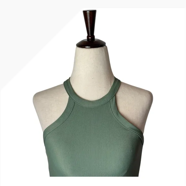 Heroine Sport Tank Top Women‎ XS Sage Green Ribbed Shelf Bra Racerback Athletic - Image 3