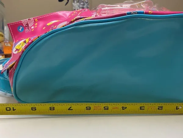 Mattel Barbie pet vet blue/ pink backpack - Image 11