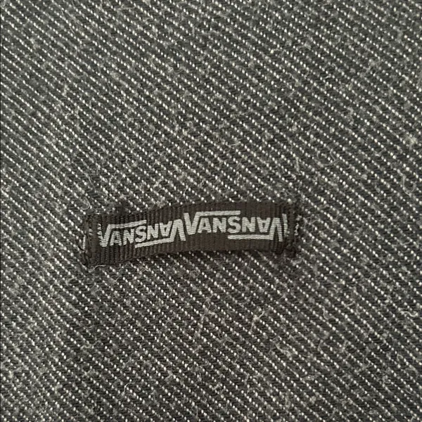 Vans Women’s Charcoal Button-Down Shirt Size Small - Image 5