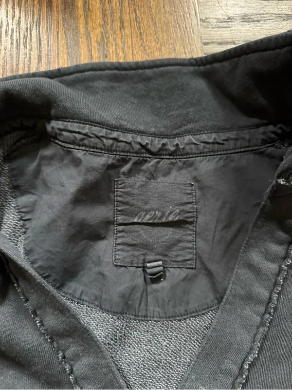 aerie Black V‑Neck Pullover - Image 2
