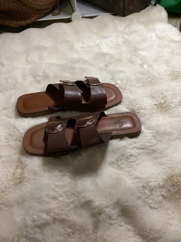 Bamboo Double Buckle Sandals 7.5 - Image 4