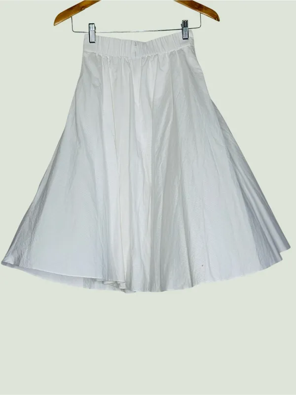 Uniqlo White Flowy Midi Skirt A-Line Swing Skirt Minimalist Summer Skirt Size XS - Image 4