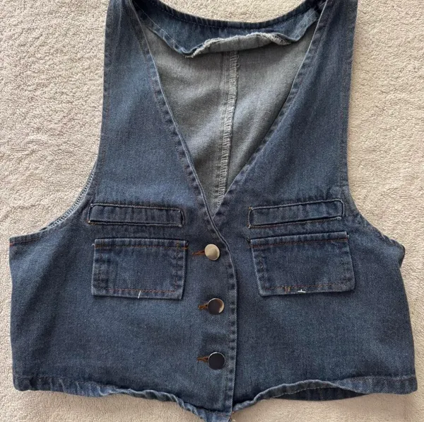 Levi's Denim top - Image 2