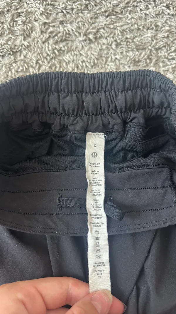 Lululemon Hotty Hot Shorts Black 4" - Image 3