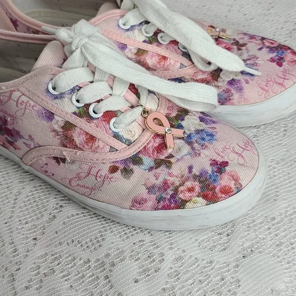 The Bradford Exchange Lena Liu breast cancer shoes 6.5 - Image 3