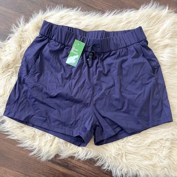NWT WILLIT yoga shorts hiking shorts active running shorts comfy casual shorts M - Image 4