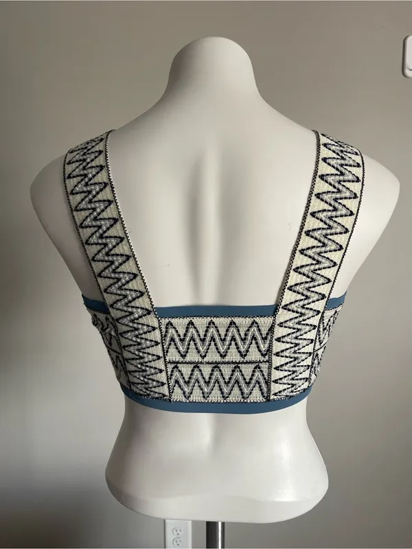 ELYSIIAN | Light Blue Woven Zig-Zag Bandeau Crop Top Sz S - Image 5