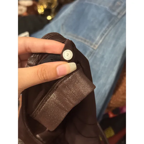 Lululemon Flow Y Bra Nulu Metallic Foil Brown‎ Athleisure Yoga Ballet Coquette - Image 4
