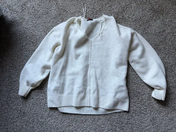 Boutique Women’s White Sweater Size Small V Neck - Image 2