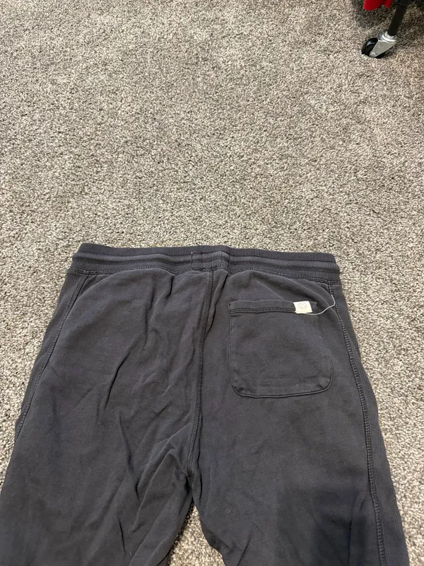 free planet joggers  - Image 2