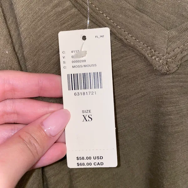 NWT $58 T.La Moss Classic V-Back Pullover Cut-Out Tee XS - Image 12