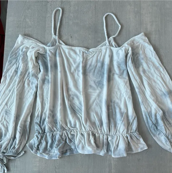 American Eagle Off-The-Shoulder Top - Image 2