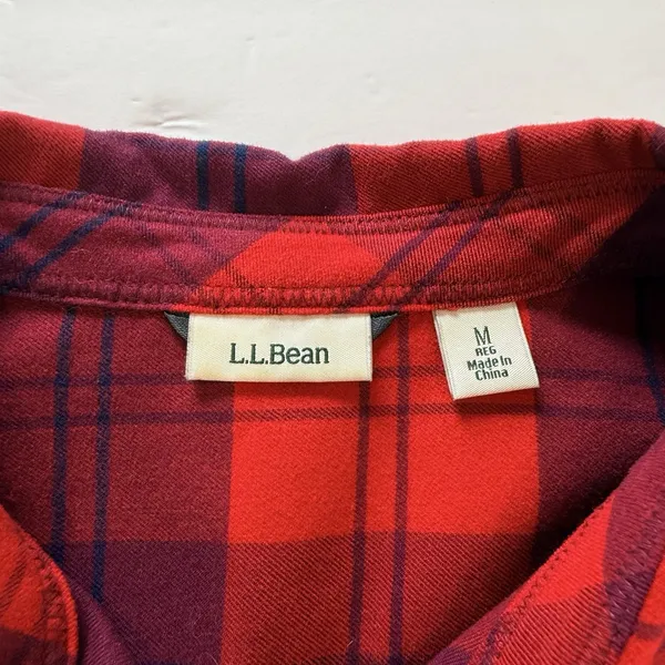 LL Bean Whisper Lodge Red Plaid Flannel Button Up Shirt Pockets MEDIUM - Image 9