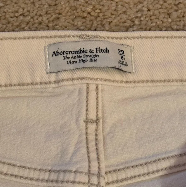 Abercrombie The Ankle Straight Ultra High Rise - Image 3