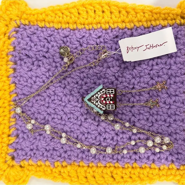 Betsey Johnson NWT Jingle Bell Bling Christmas Gingerbread House Pendant Necklace - Image 3