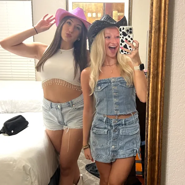 Amazon Pink cowboy hat - Image 2