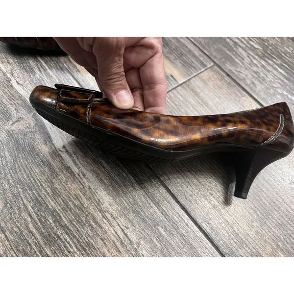 Cole Haan Womens Leopard Patent‎ Leather Square Toe Heel - Size 8B Flaws - Image 5
