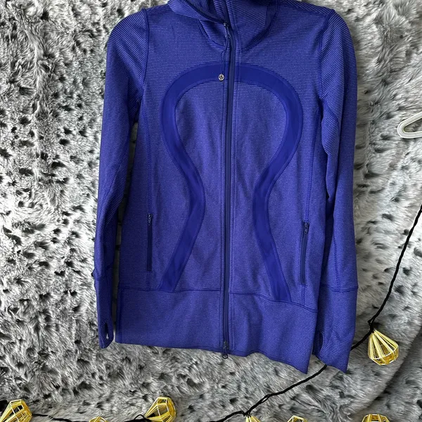 1027 Lululemon inStride Jacket Tonka Stripe Pigment Blue sz 6 vintage - Image 12