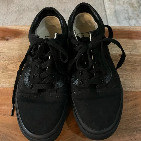 Vans Classic Black Women's Sneakers Lace Up Sz 6 Like New - Image 5