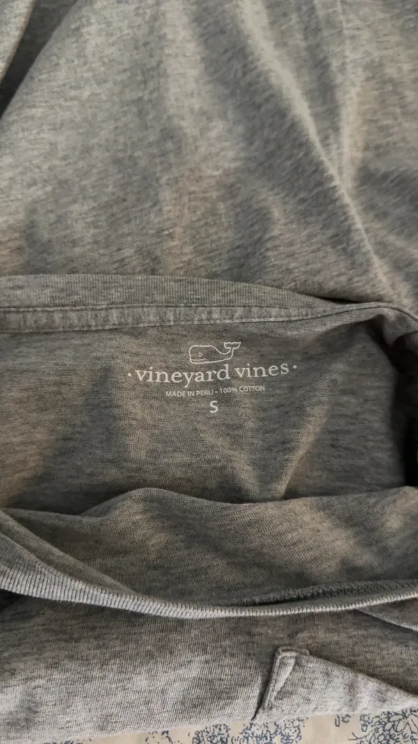 Vineyard Vines Long Sleeve - Image 3