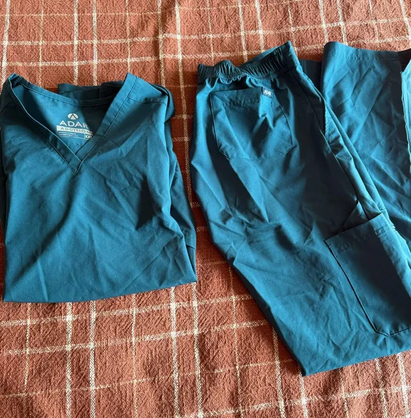 Caribbean blue scrub set Size XXS - Image 3