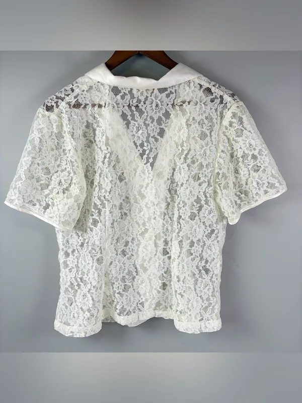 Victoria's Secret Gold Label White Sheer Lace Button Up Top Women's Size M - Image 2