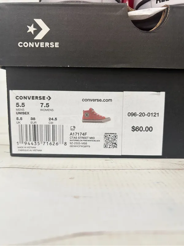 Converse Chuck Taylor All Star Unisex 5.5 M/ 7.5W Lace-Up High-Top Sneakers NIB - Image 9