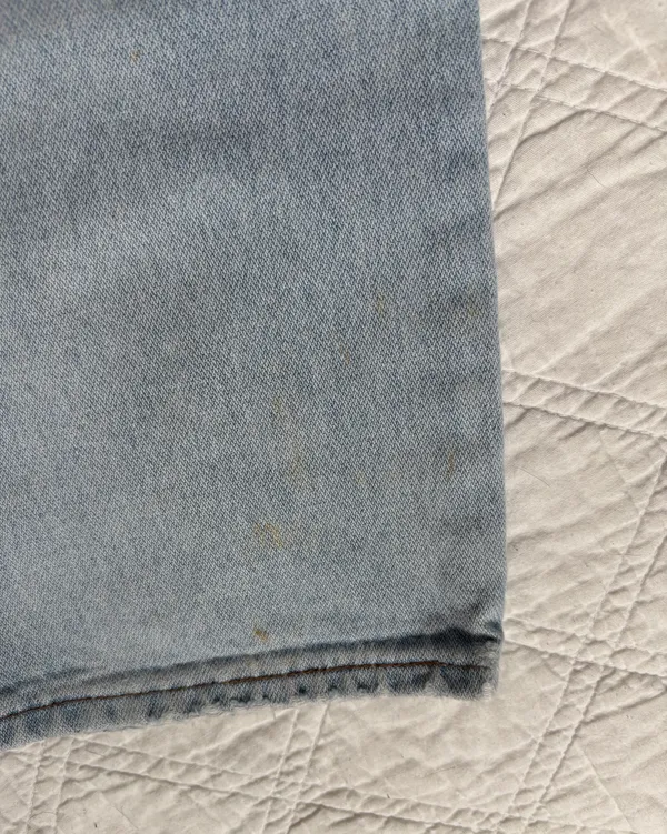 Wrangler light wash jeans - Image 5