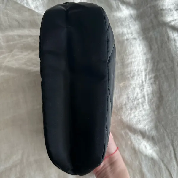 Ivivva by Lululemon Quilted Pouch - Image 5