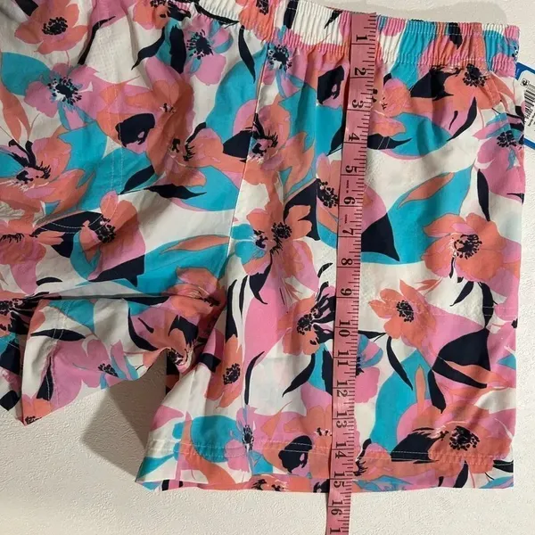Columbia Women’s Sandy River II Printed Shorts Large 5” Inseam Floral - Image 8