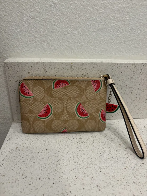 🍉Coach Corner Zip Wristlet in Signature Canvas w/Watermelon Print🍉 ~ EUC - Image 6