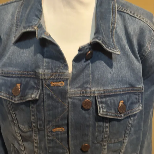Soft Surroundings Denim Jacket Women's Large Blue‎ Jean Jacket Embossed Buttons - Image 3
