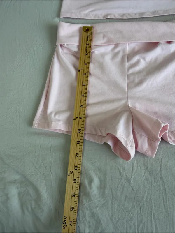 LA Glow Ribbed High-Waist Bike Shorts set in Pale Pink - Image 7