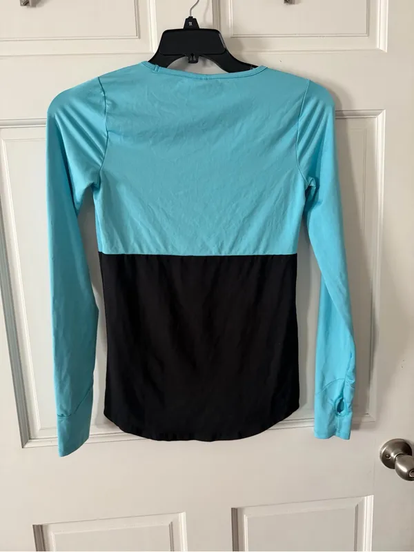 PINK Victoria's Secret Turquoise Blue Ultimate T‑Shirt Size Small - Image 5