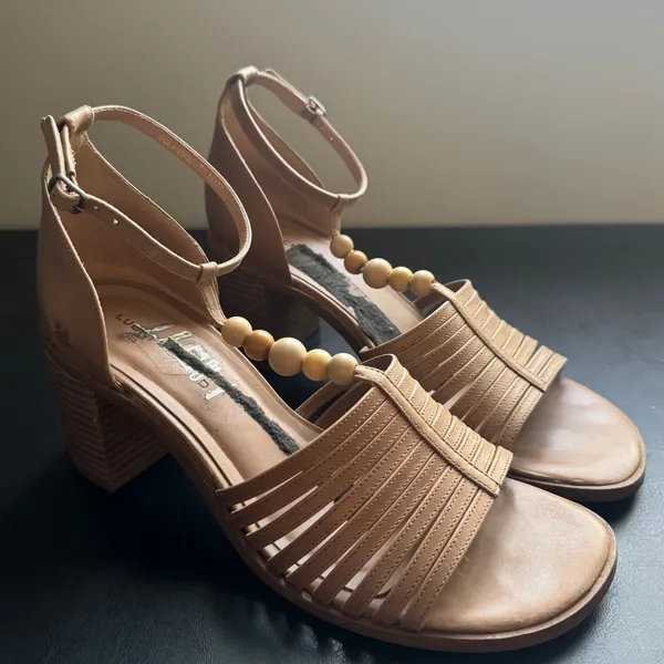 Lucky Brand Womens Chunky Leather Brown Beaded Block Heel Sandals sz 7.5 Strappy - Image 5