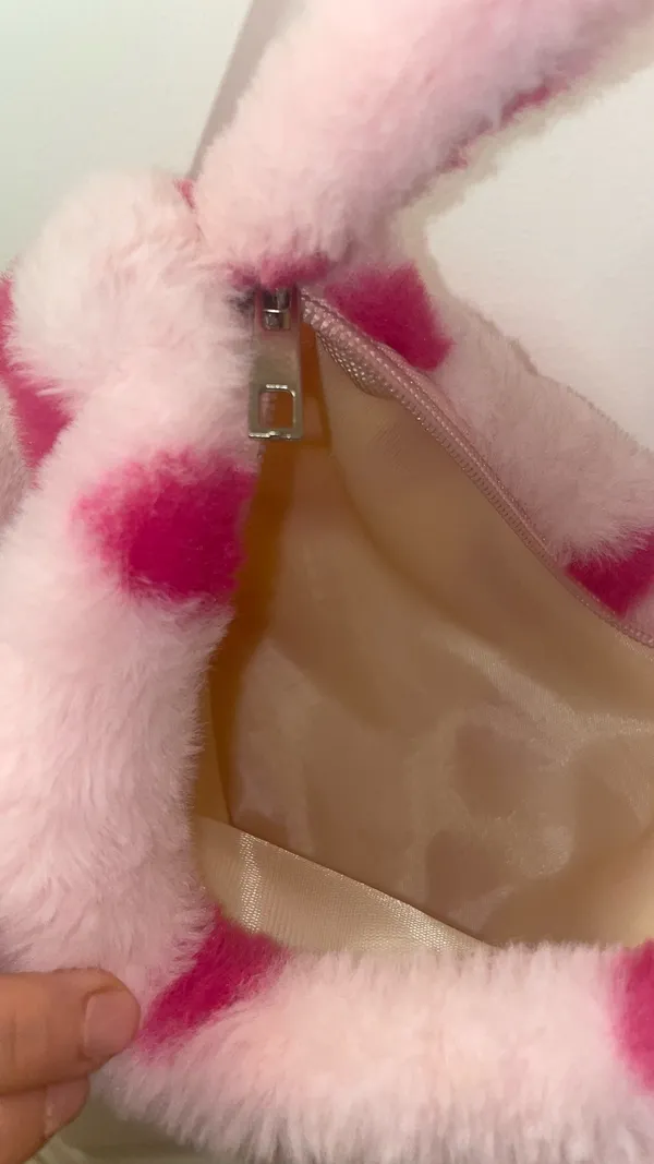 Fluffy pink heart purse Y2K 💕 - Image 3