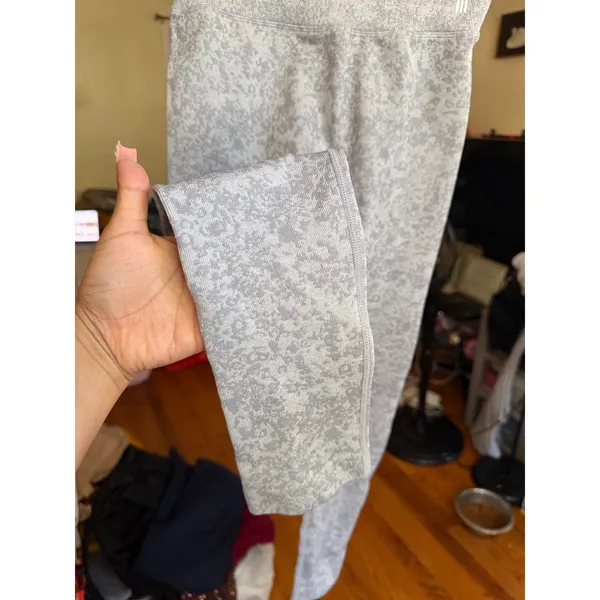 DFYNE‎ High Waisted Ribbed Leggings Gray Abstract Print Cheetah Like Size Small - Image 4