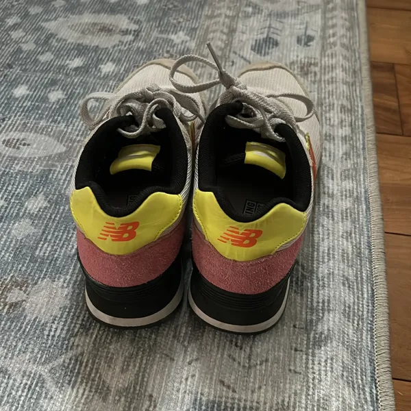 New Balance Sneakers Size 7.5 - Image 3