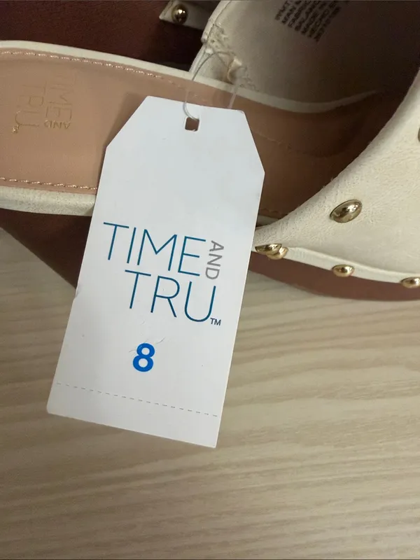 Time and Tru New! Ivory Platform Clog Mules with Gold Studs size 8 - Image 2