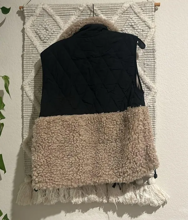 Abercrombie Puffer Sherpa Vest - Image 3