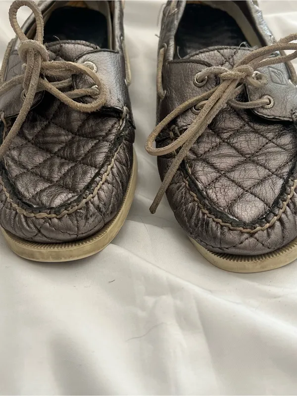 Sperry Metallic Quilted Leather Boat Shoes Size 9 - Image 4