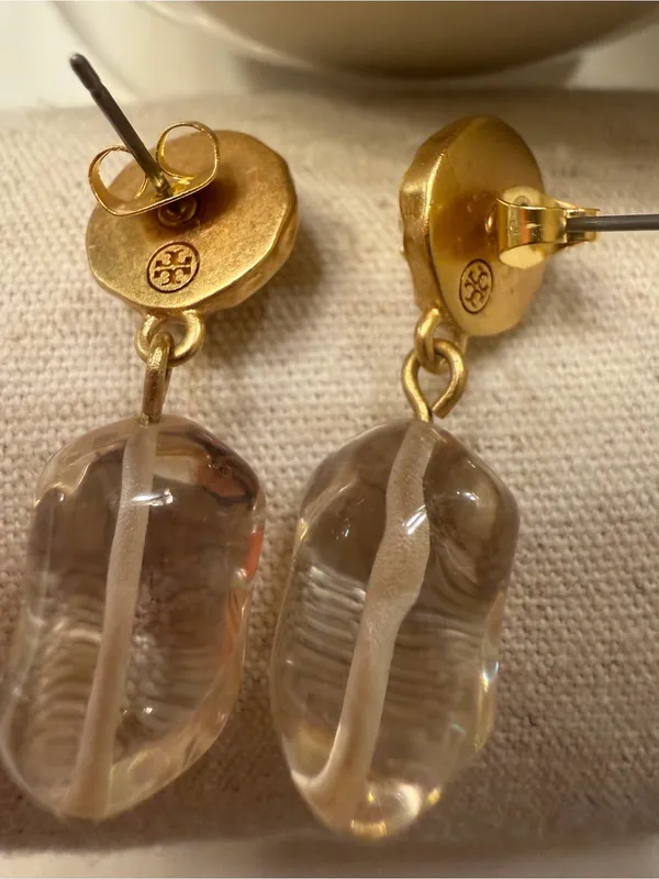 Tory Burch Classy Gold Logo Drop Earrings with Clear Resin Pendants Authentic! - Image 5