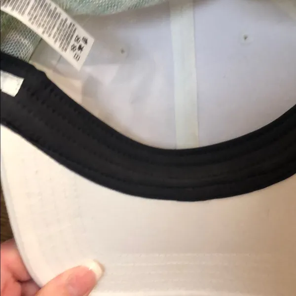 Nike hat - Image 5