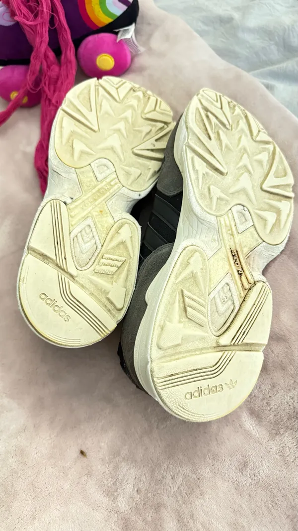 adidas Yung-96 Men's Sneakers Shoes Size 10.5 - Image 8
